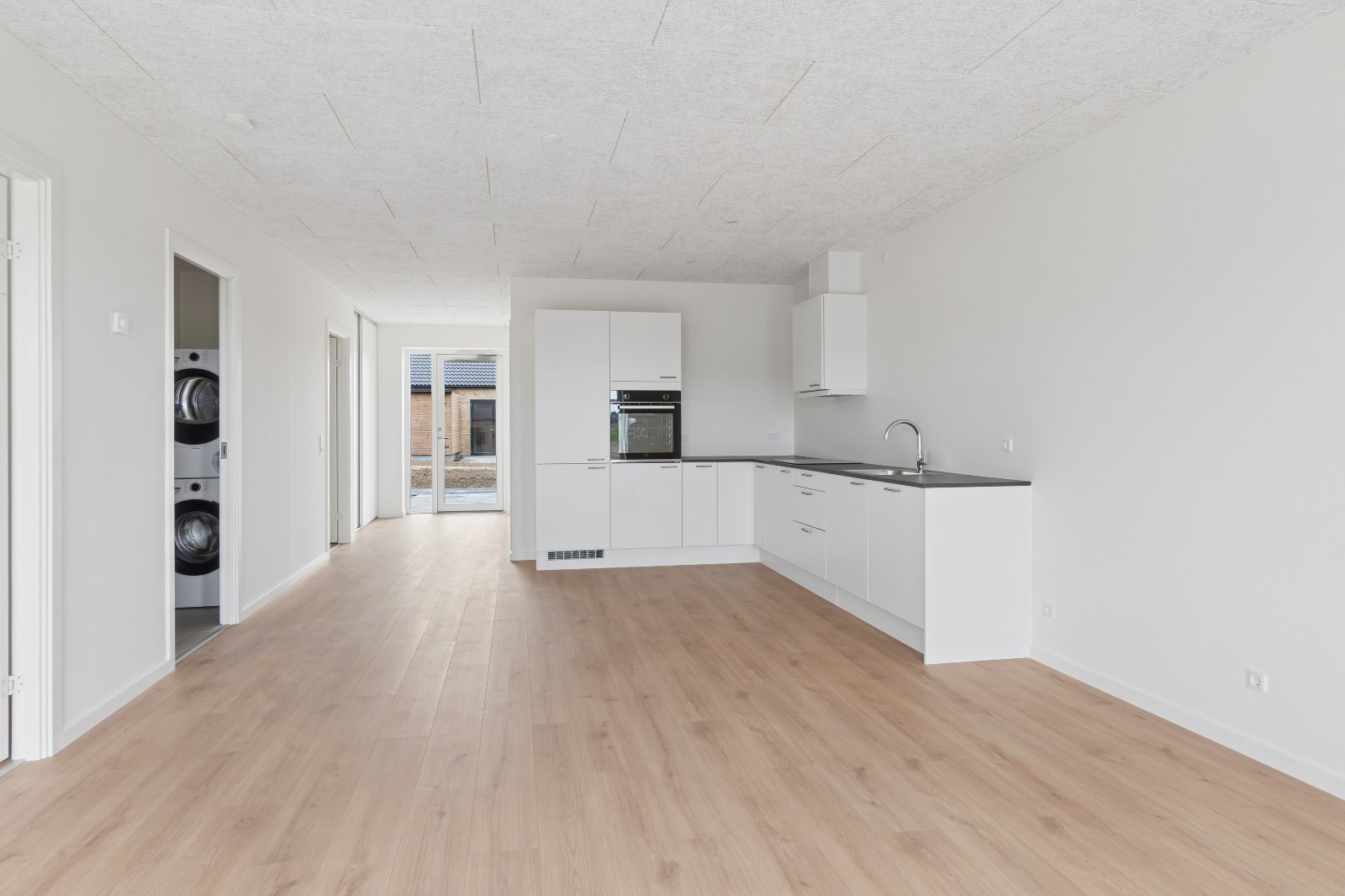 townhouse 4-værelses rækkehus med terrasse og fjordkig