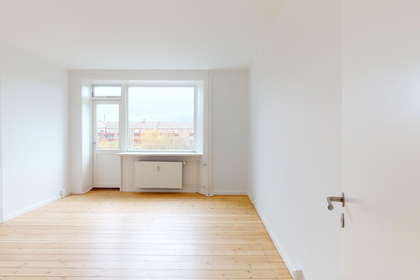 Bright 3-room apartment in Copenhagen NW with balconies – photo 7
