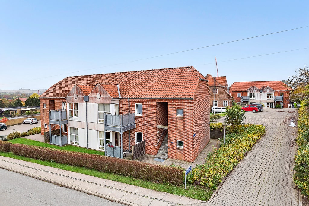 townhouse Lovely Family Home in 8410 Rønde