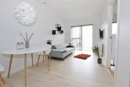 apartment Lys 2-værelses lejlighed med gratis parkering