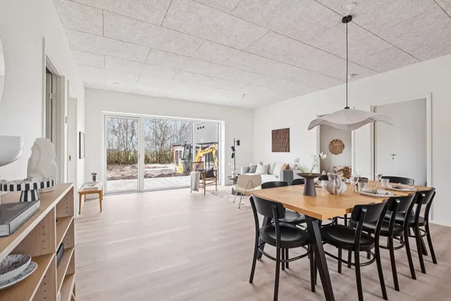 townhouse Lyst og velindrettet 5-værelses rækkehus