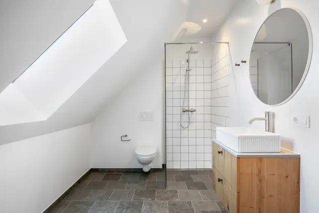 apartment Renoveret lejlighed med bevaret klassisk stil