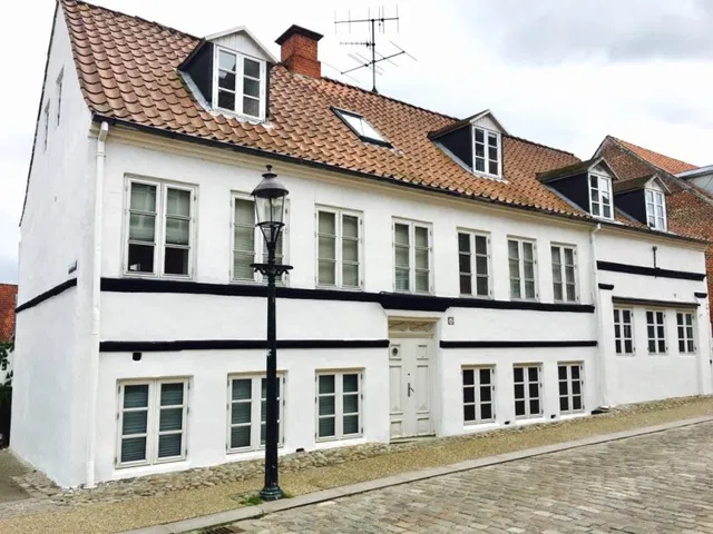 apartment 2-Room Apartment with Modern Kitchen and Private Entrance