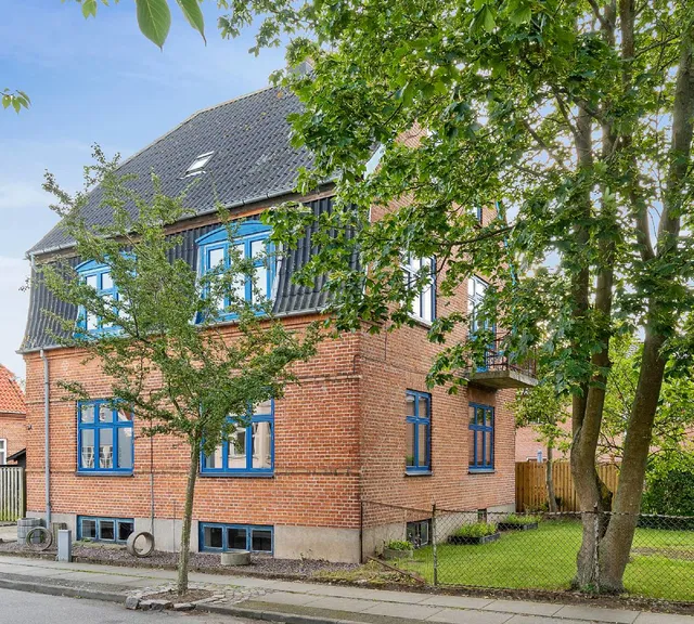apartment God beliggenhed i roligt kvarter