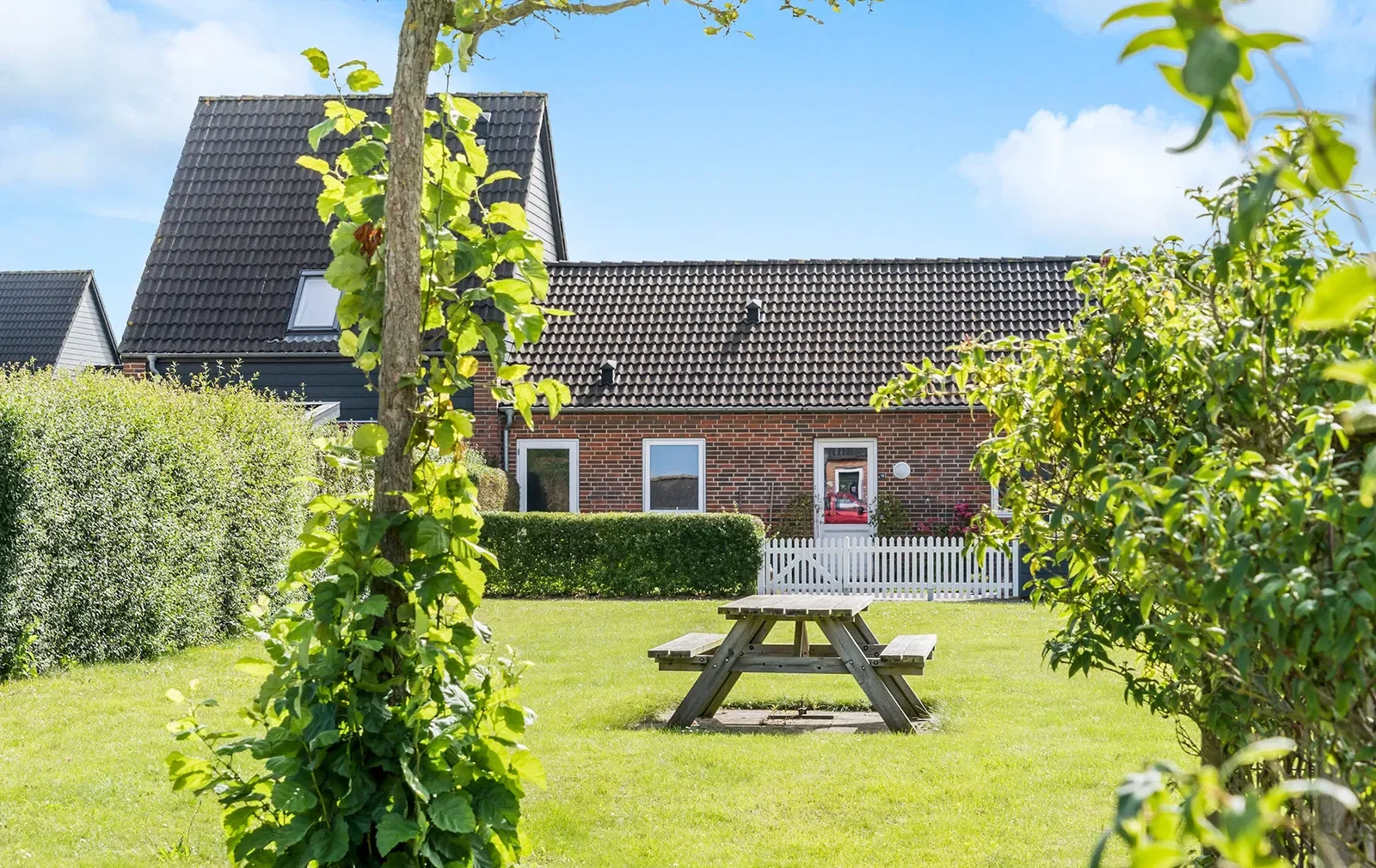 townhouse Charming 4-room terraced house of 86 m² in Fraugde