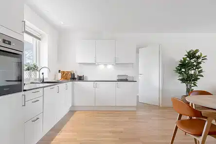 townhouse Moderne 4-værelses rækkehus med have i Tappernøje