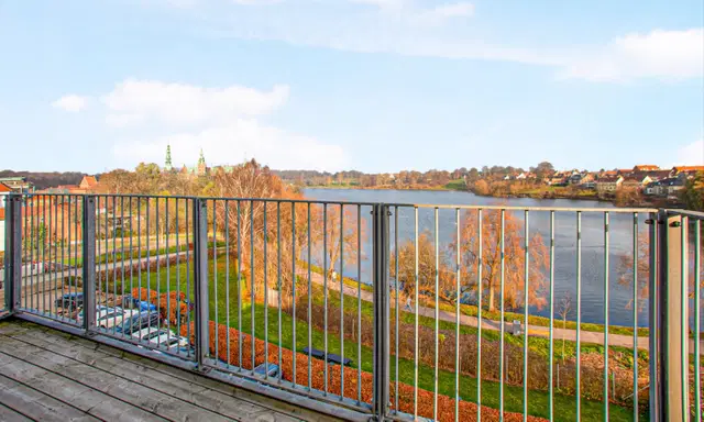 apartment Bright and modern 165 m2 apartment in Hillerød