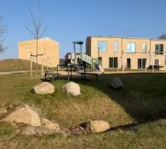townhouse Lyst rækkehus med fem værelser i Hasselager