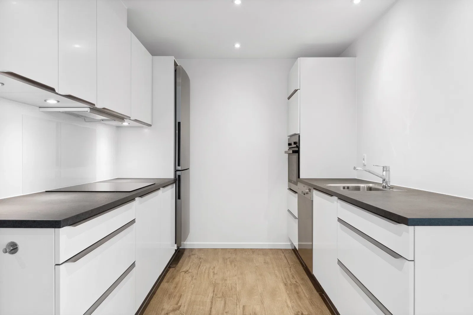 apartment Moderne 3-værelses med altan, elevator og tagterrasse