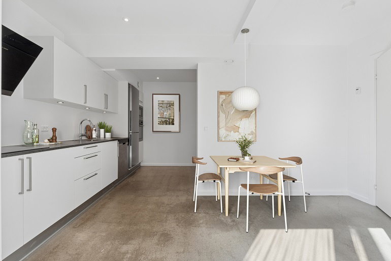 Visual presentation of the listing