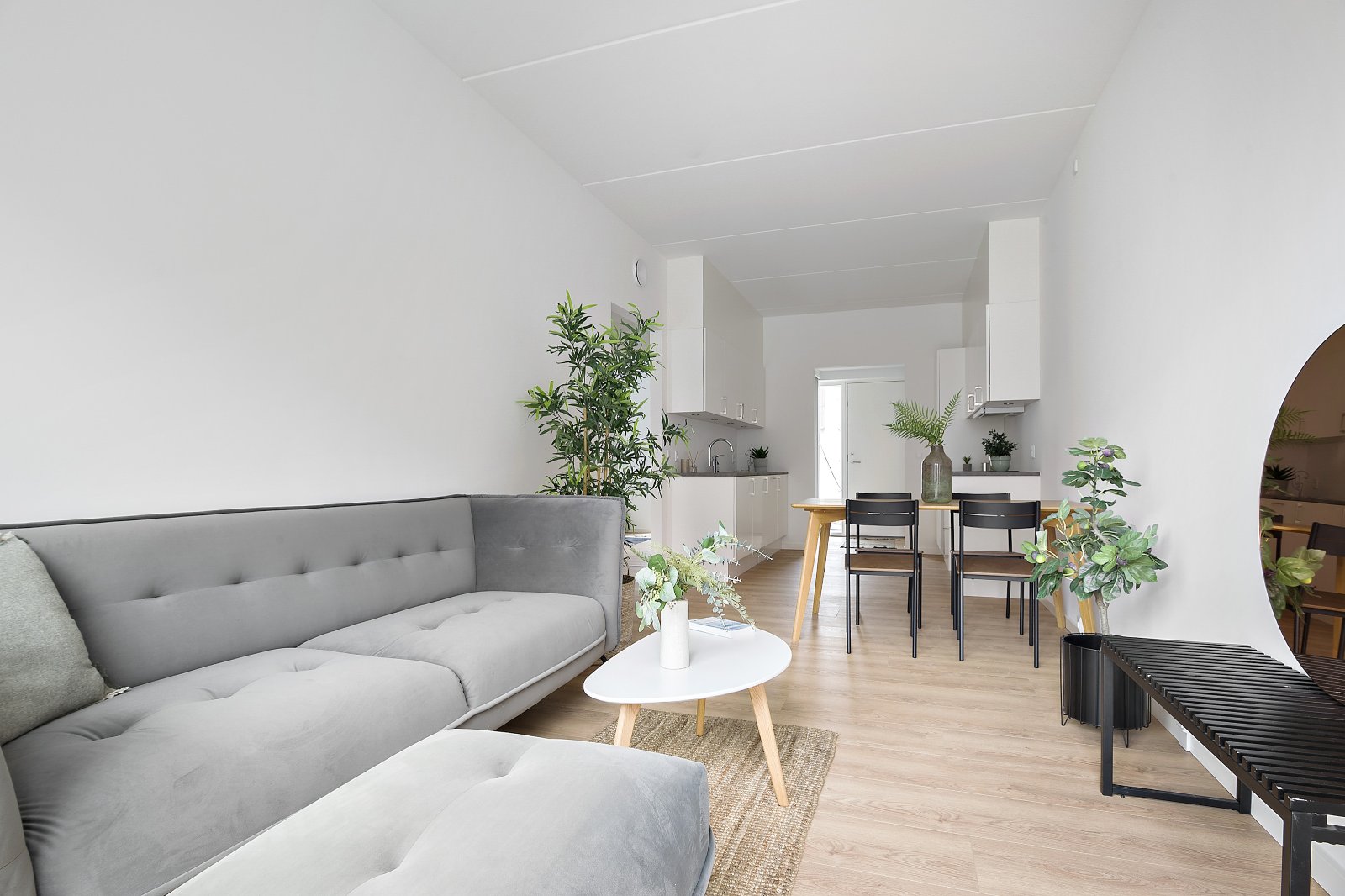 apartment Spacious apartment with balcony or terrace