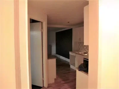 UNDER RENOVATION - Spacious 2-room apartment of 85 m2 near the train station – electricity, water and heating included in the rent, pets allowed by agreement - Jernbanegade, Hjørring - 4