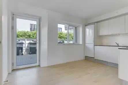 apartment Lyst 3-værelses lejemål med stor terrasse