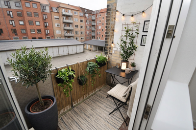 Lys og renoveret 2-værelses med to altaner - Fyensgade, Aalborg - 1