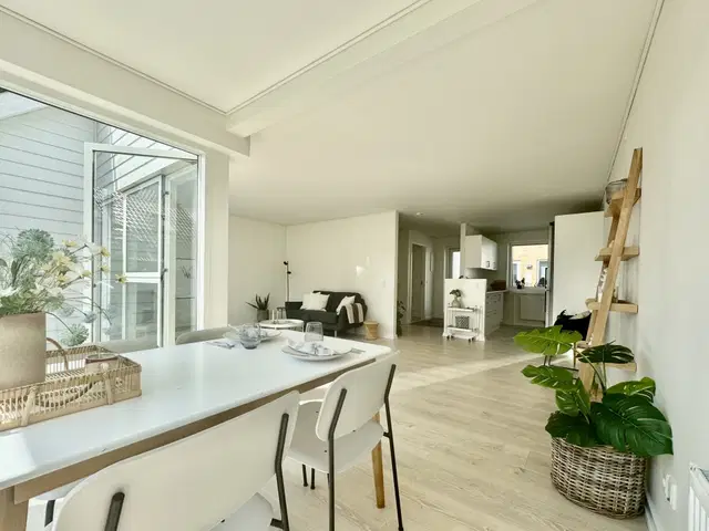 townhouse Rummeligt rækkehus med terrasse og tre værelser