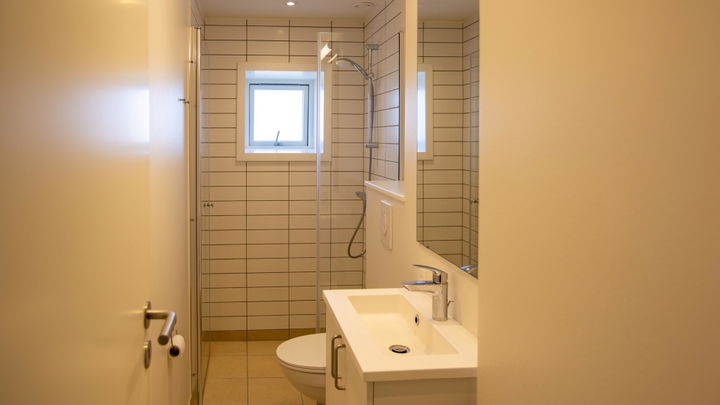 Renoveret lejlighed med nye vinduer og gulve - Lindegårdsvej, Frederikshavn - 3
