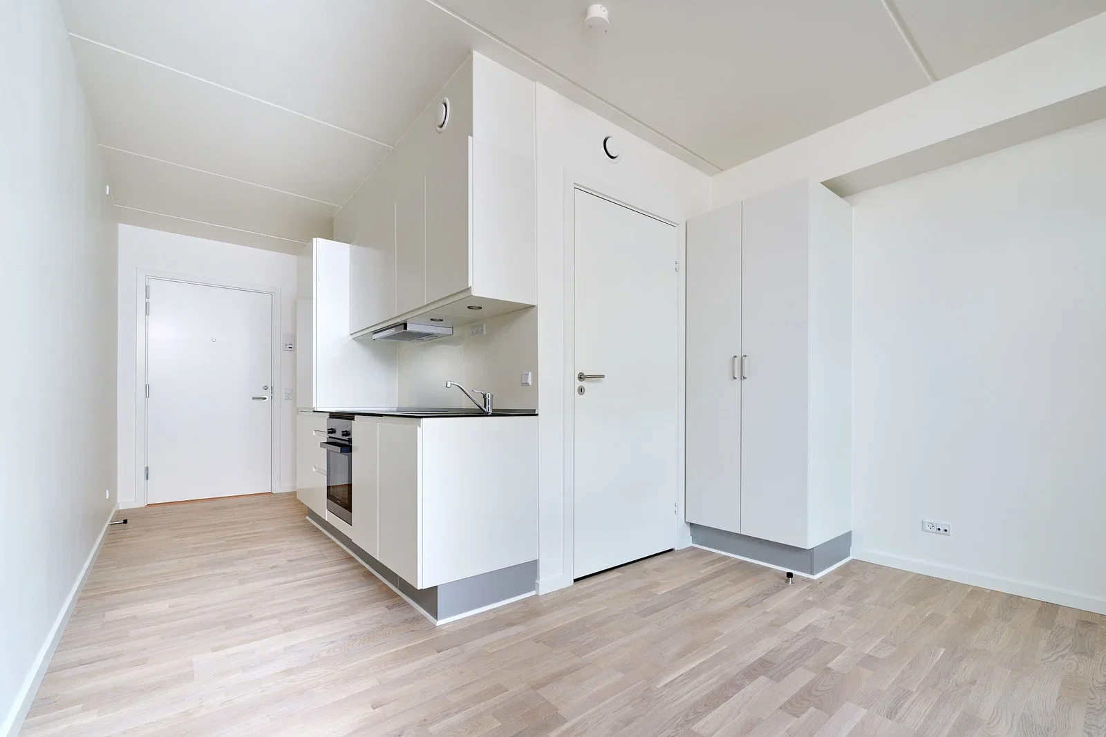 apartment 1-værelses lejlighed med altan og fællesarealer