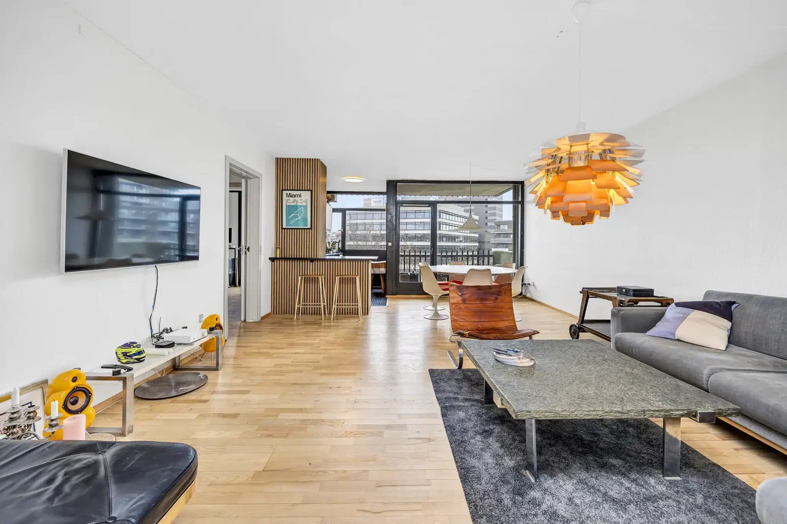 apartment Furnished apartment in Østerbro with two balconies and sea view