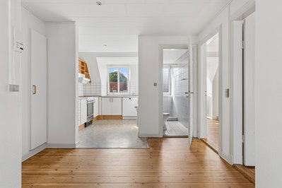 Lys 3-værelses lejlighed i Odense M med altan - Østerbæksvej, Odense M - 3