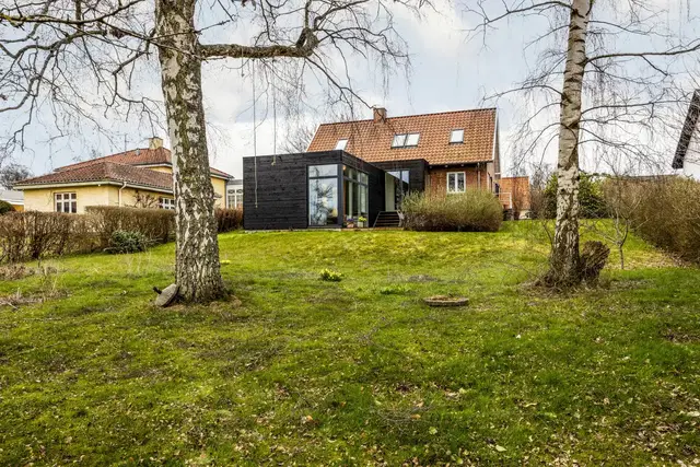 house Rummelig villa i rolige omgivelser i Hillerød