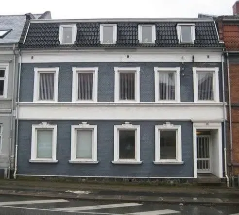 apartment Charmerende 3-værelses lejlighed i pæn stand
