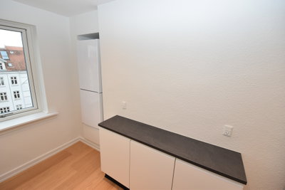 Lys, moderne lejlighed med altan - Holbergsgade, Aalborg - 2