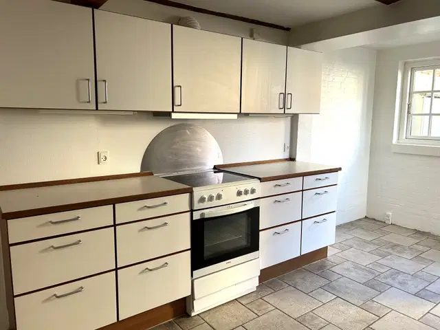 apartment Charmerende 2-værelses lejlighed i eget hus