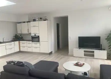 apartment Lys og rummelig 3-værelses lejlighed central beliggende i Kolding.
