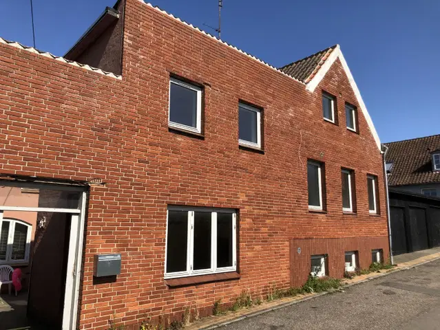 townhouse Rummeligt byhus nær havn – 100 kvm, 4 værelser