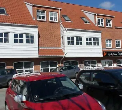 apartment Central 2-værelses på 53 m2 tæt på gågaden, Metropol og stationen