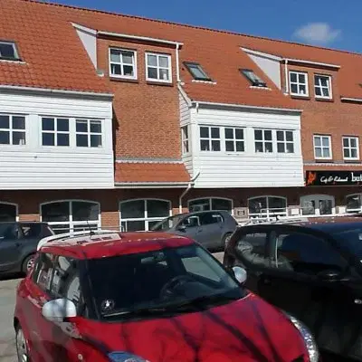apartment Central 2-værelses på 53 m2 tæt på gågaden, Metropol og stationen