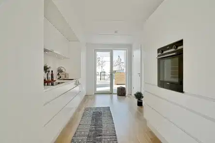 townhouse 5-room terraced house with terrace and private parking space