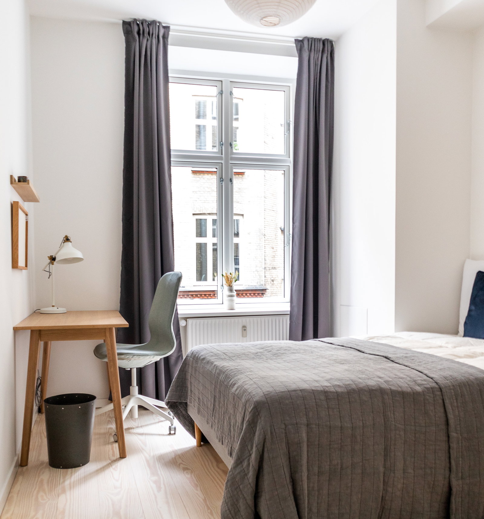 room Værelse i renoveret 7-værelses lejlighed på Nørrebro