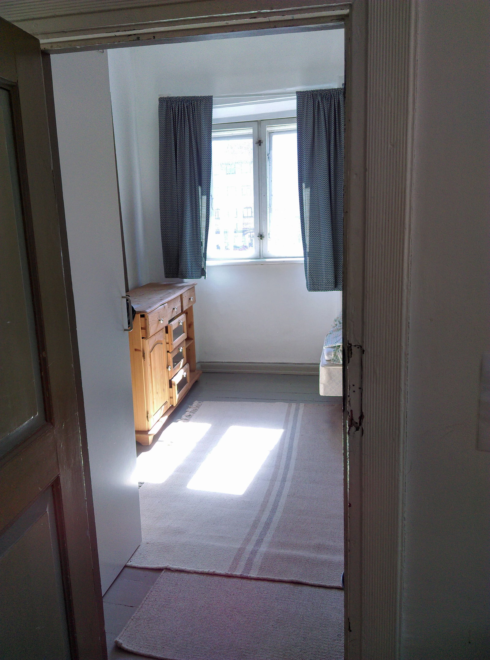room Møbleret værelse i roligt område i Aalborg C
