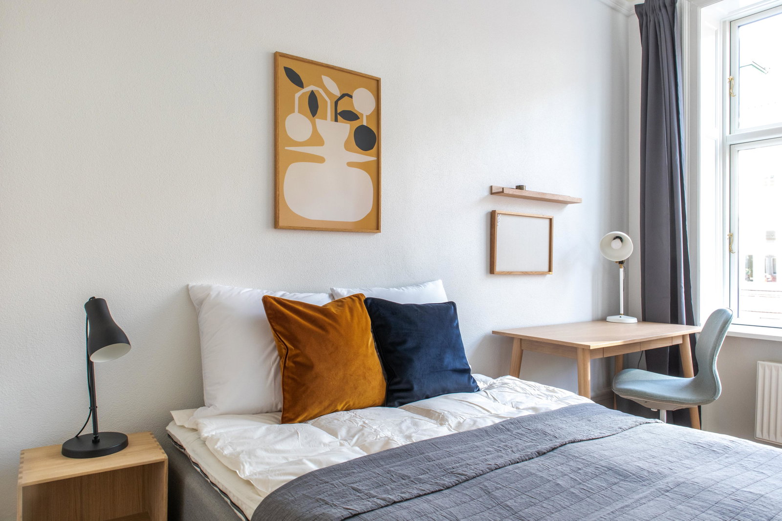 room Renoveret værelse i lejlighed i centrum
