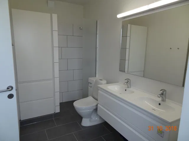 apartment Bright Apartment with Balconies and Large Bathroom
