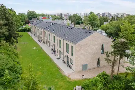 townhouse Rækkehus 4-5 vær. med sydvendt terrasse i Vallensbæk