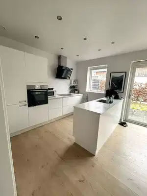 house Magnificent 4-room terraced house with garden, and pets allowed