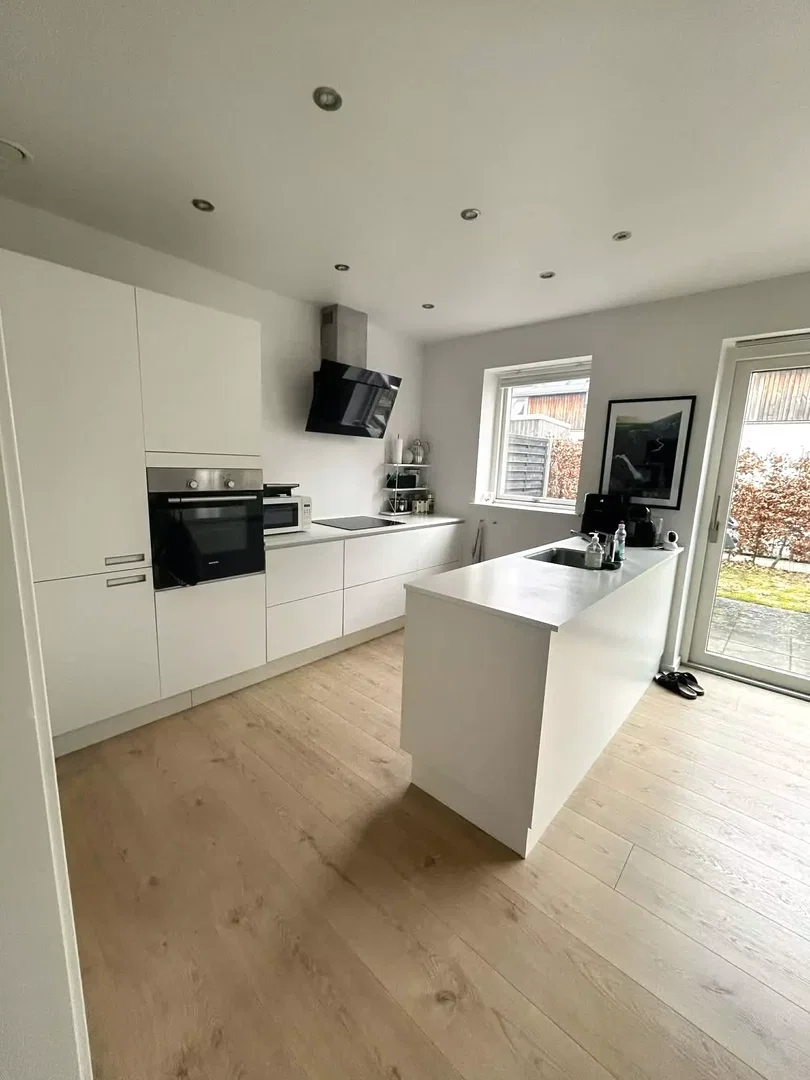 townhouse Bright and modern terraced house with private garden in Aalborg SV