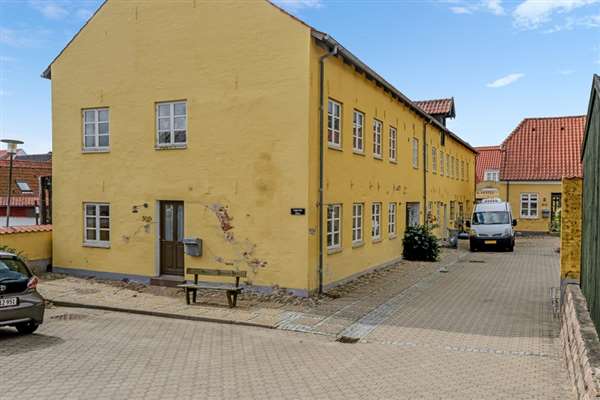 apartment Charmerende 99 m² lejemål i roligt bymiljø