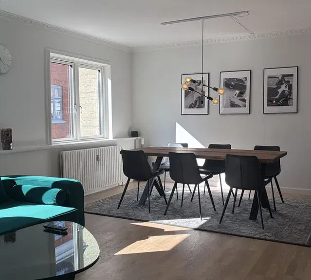 apartment 3 værelses lejlighed inkl. egen parkering i Aalborg Centrum