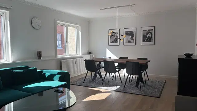 apartment 3 værelses lejlighed inkl. egen parkering i Aalborg Centrum