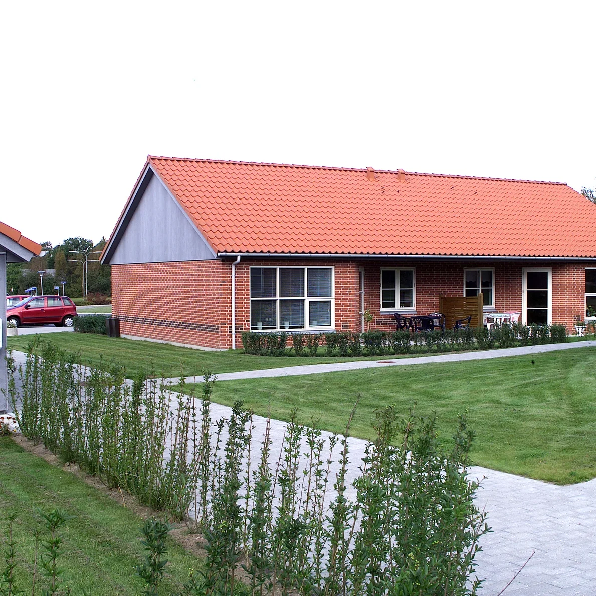 townhouse Cozy terraced houses with gardens in Terndrup