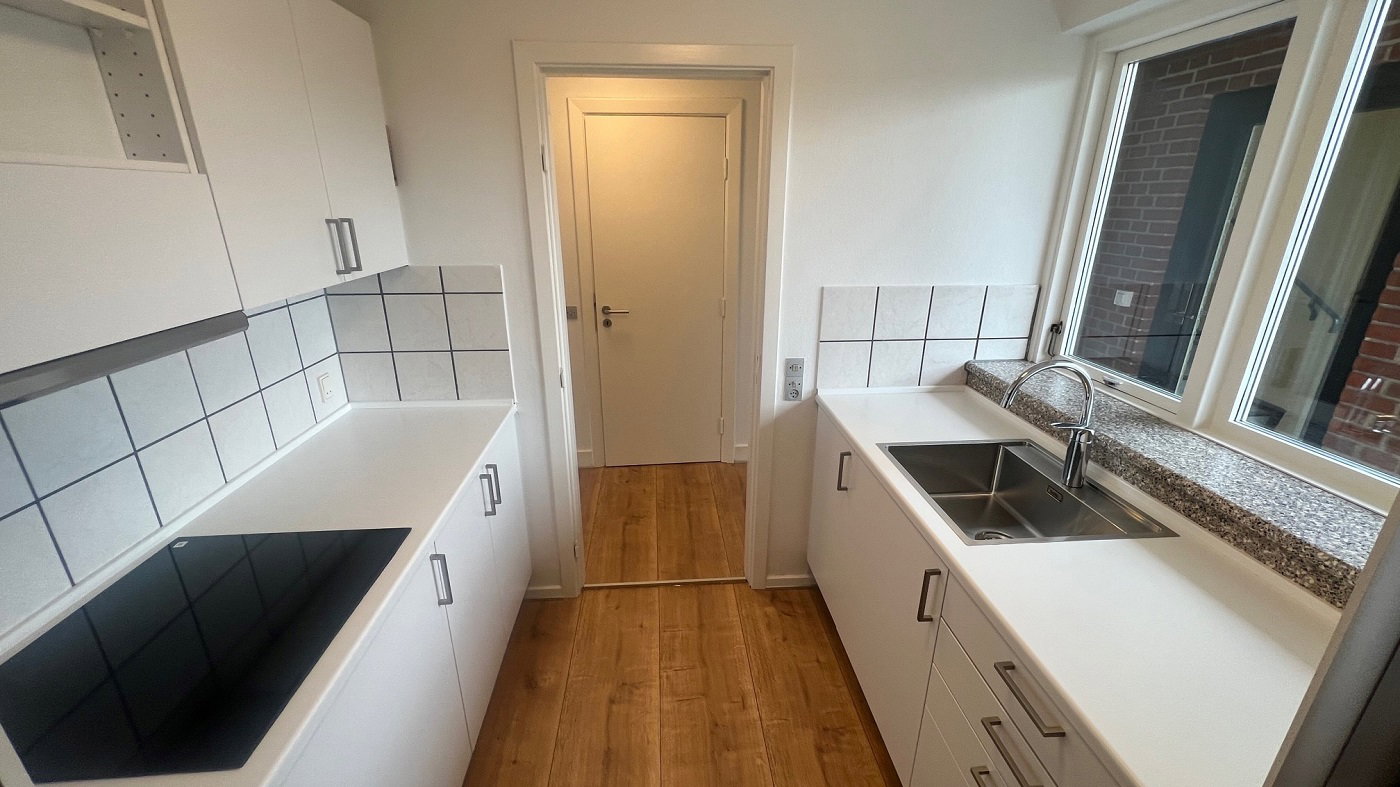 apartment Lys lejlighed i centrum med sydvendt altan