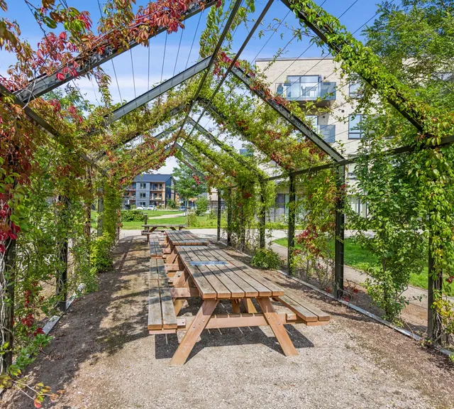 apartment Lys 4-værelses lejlighed i Odense V