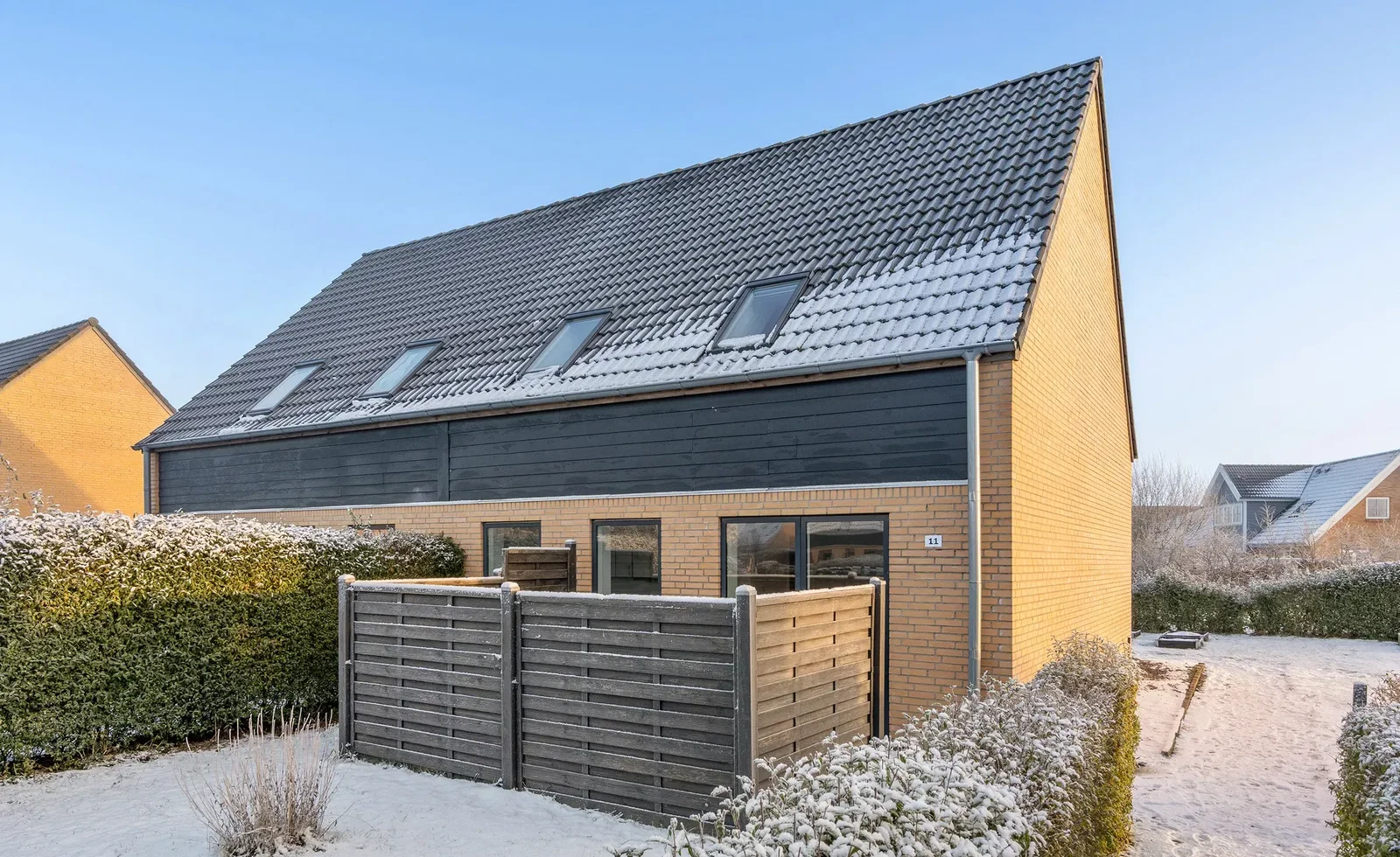 townhouse Rækkehus med have og 5 værelser i Regstrup