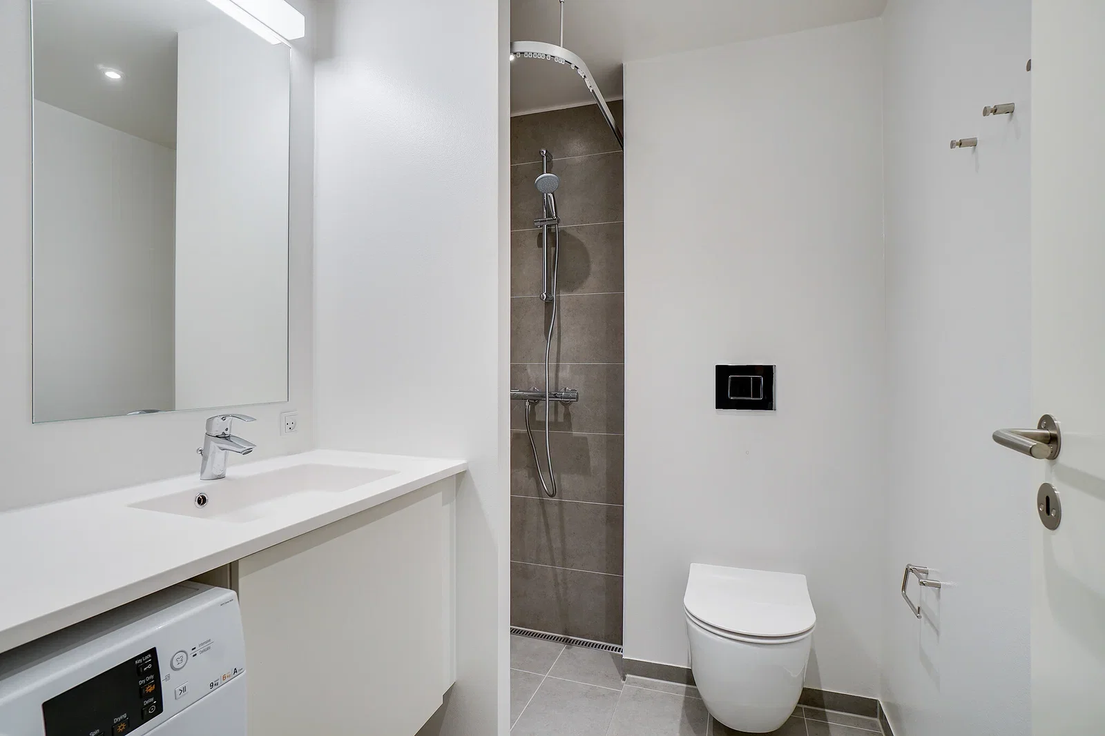 apartment 3-værelses lejlighed med åbent køkkenalrum