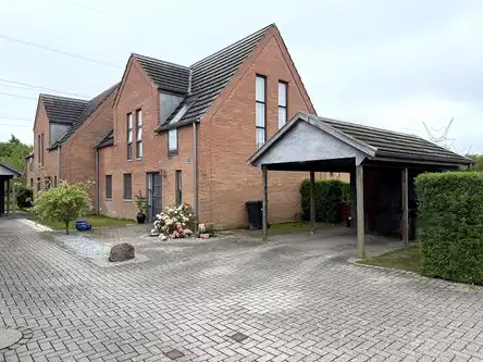townhouse Rækkehus med carport og have i rolige omgivelser