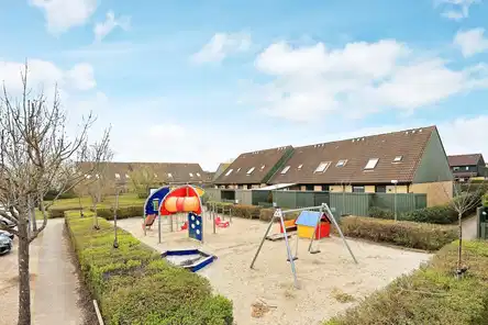 house Charmerende rækkehus tæt på strand og grønne områder