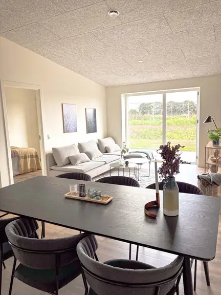 townhouse Lejlighed med terrasse, skur og integreret køkken